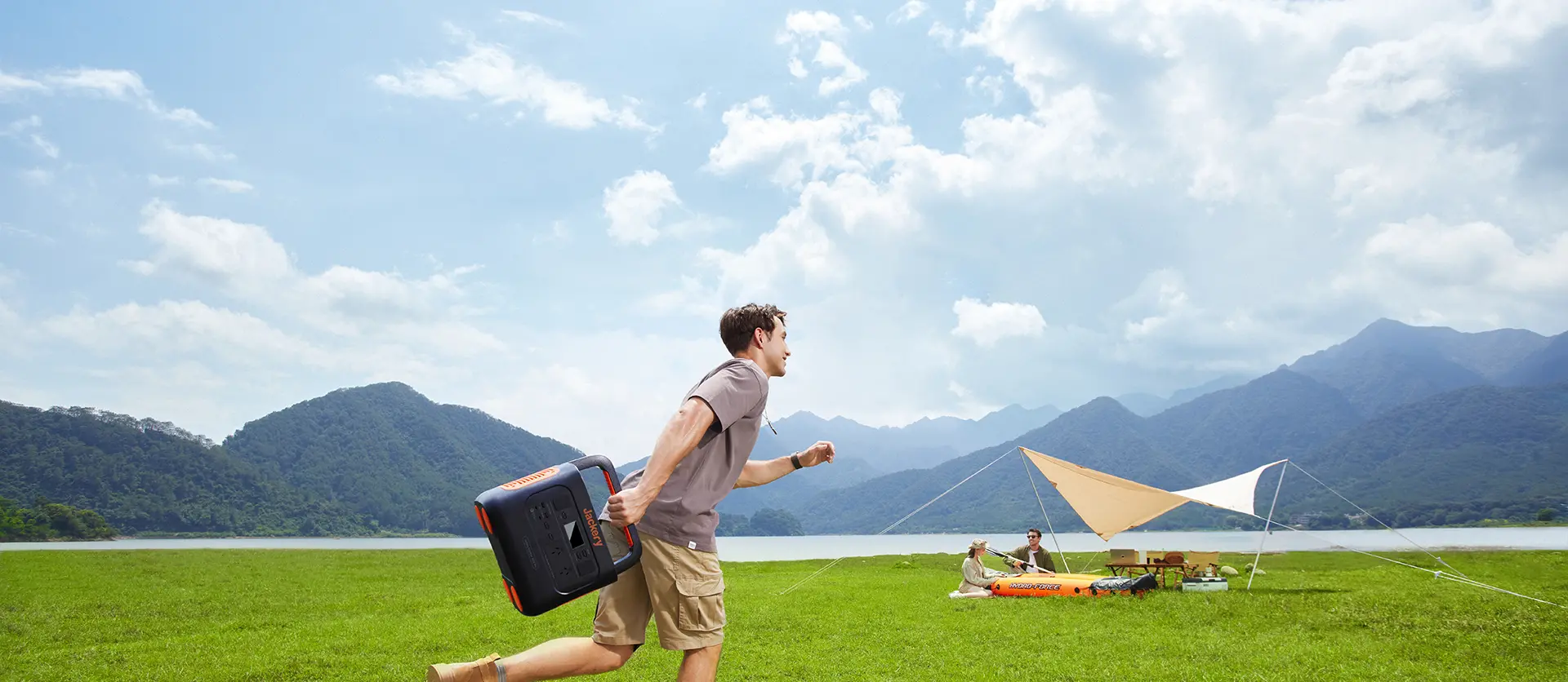 Jackery Explorer Portable Power Station Pro