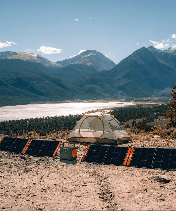 JACKERY SOLAR GENERATOR
